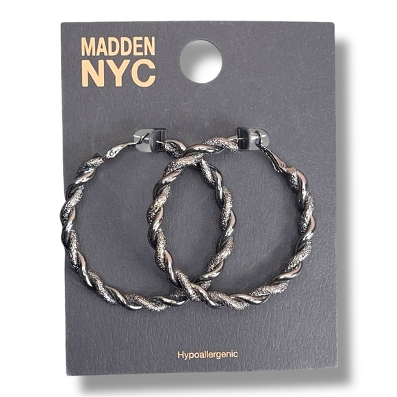 New Madden NYC Black Twist Style Hoop Earrings Post Back Hypoallergenic  Goth - Picture 1 of 9
